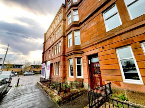 Chic Retreat in Ibrox